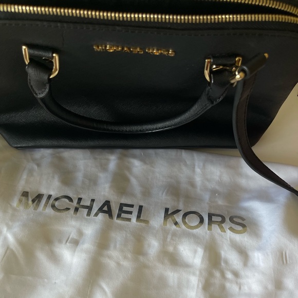 MICHAEL KORS BLACK SHOULDER BAG - Picture 6 of 12